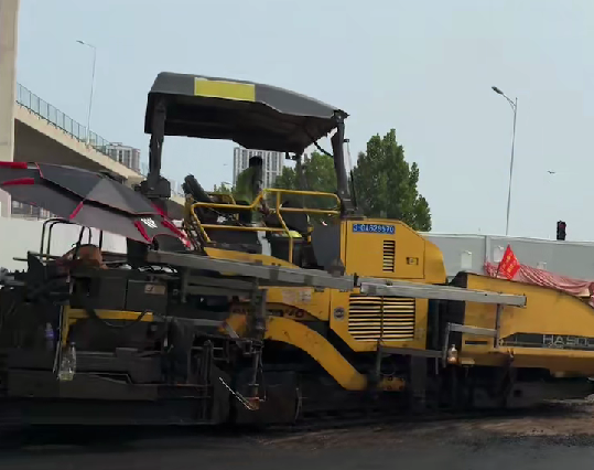 鄭州瀝青路面施工廠家精準(zhǔn)配比，鑄就卓越品質(zhì)