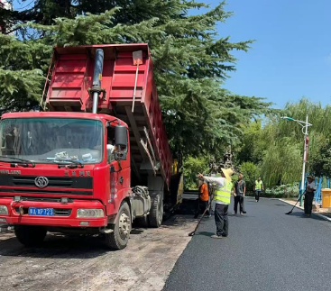 鄭州瀝青拌合站環(huán)保先行，綠色筑路新典范